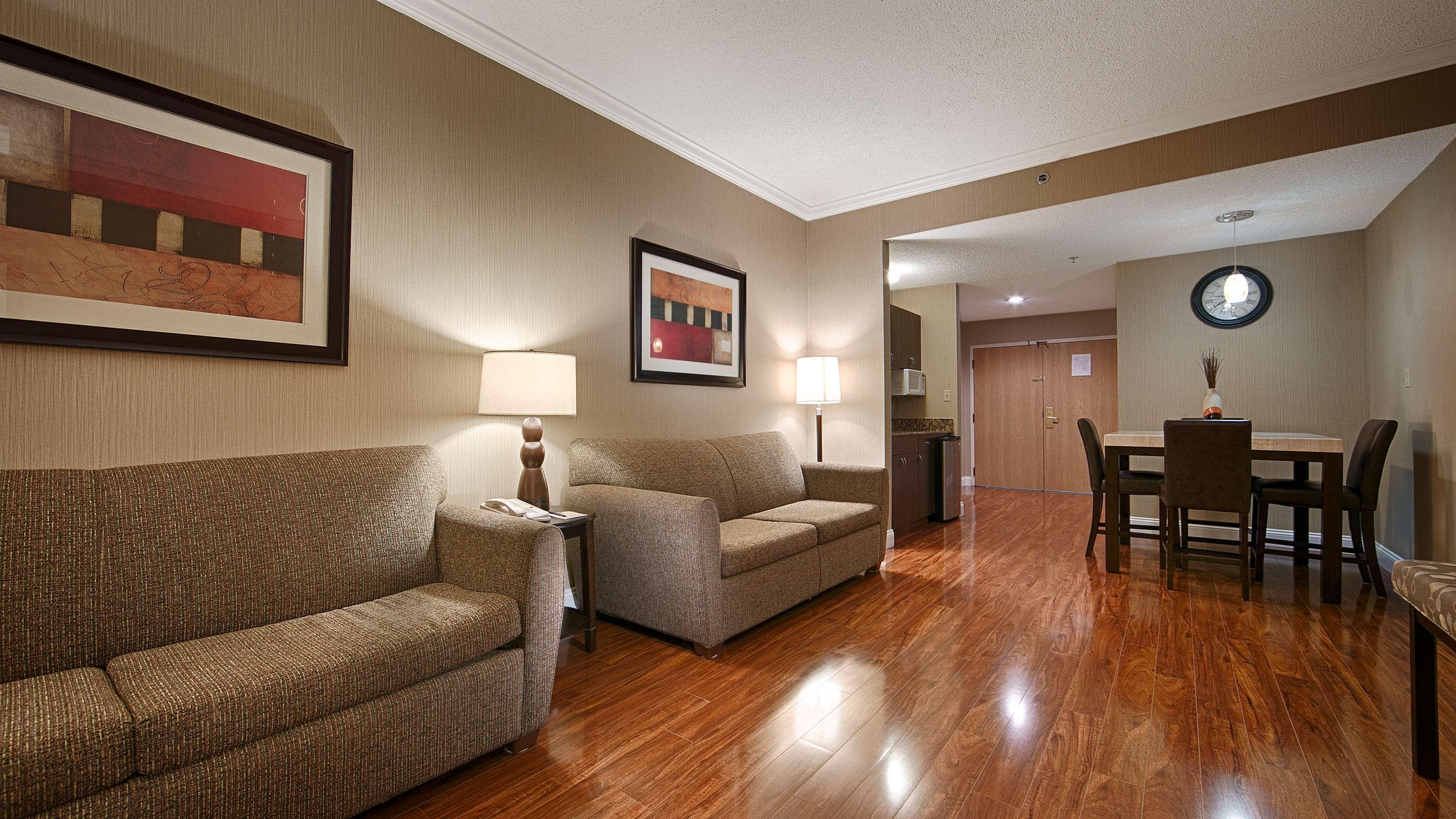 Best Western Plus Ambassador Suites Venice Gardens Ngoại thất bức ảnh