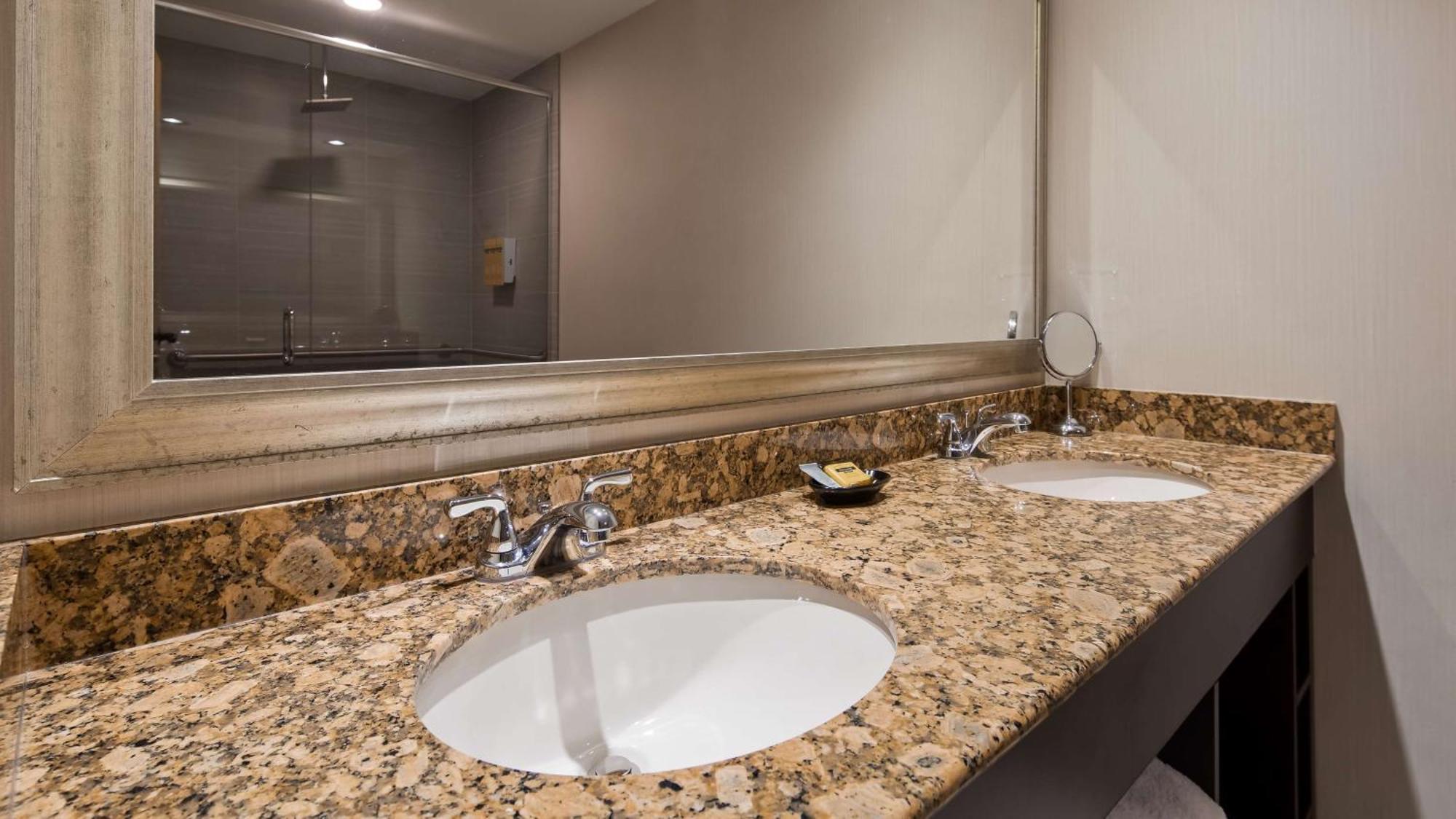 Best Western Plus Ambassador Suites Venice Gardens Ngoại thất bức ảnh