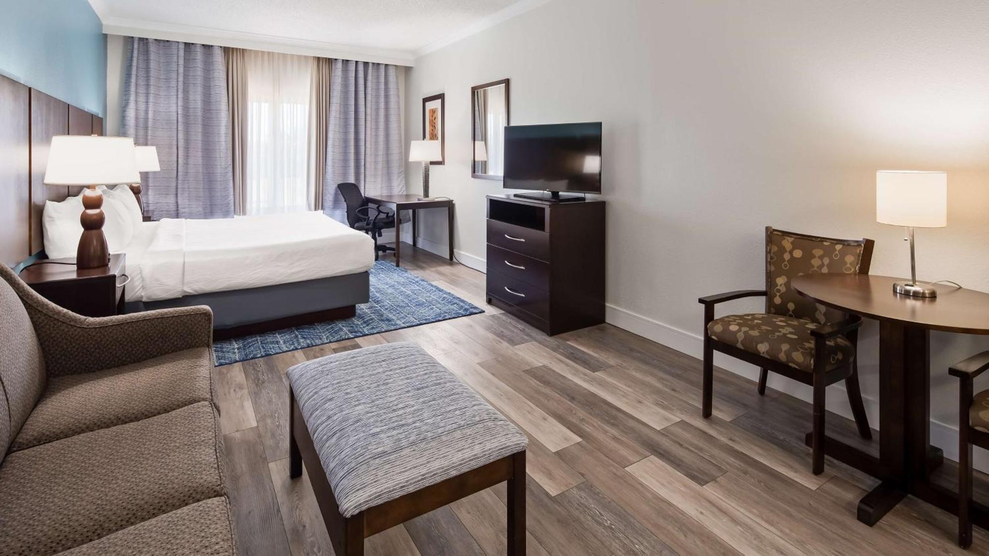 Best Western Plus Ambassador Suites Venice Gardens Ngoại thất bức ảnh