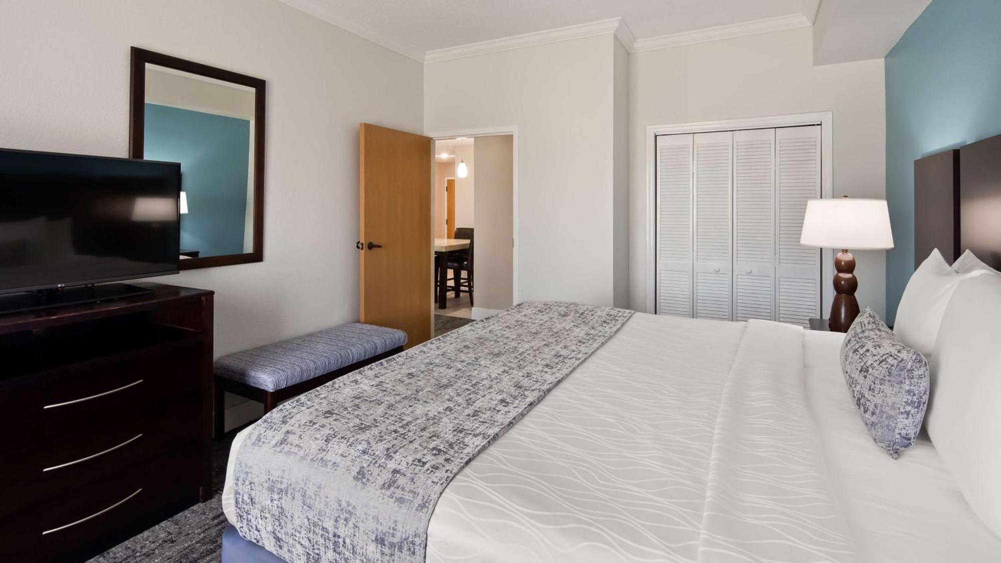 Best Western Plus Ambassador Suites Venice Gardens Ngoại thất bức ảnh