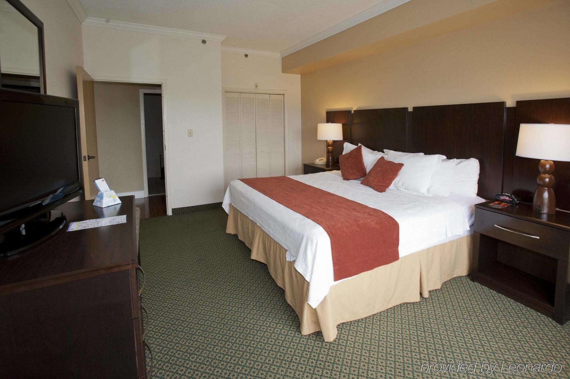 Best Western Plus Ambassador Suites Venice Gardens Phòng bức ảnh